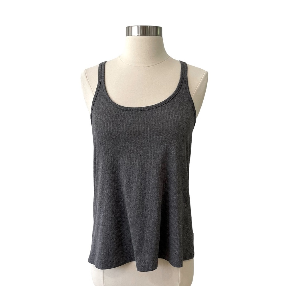 Old Navy Active Go-Dry Womens Top Size Small Gray in Color